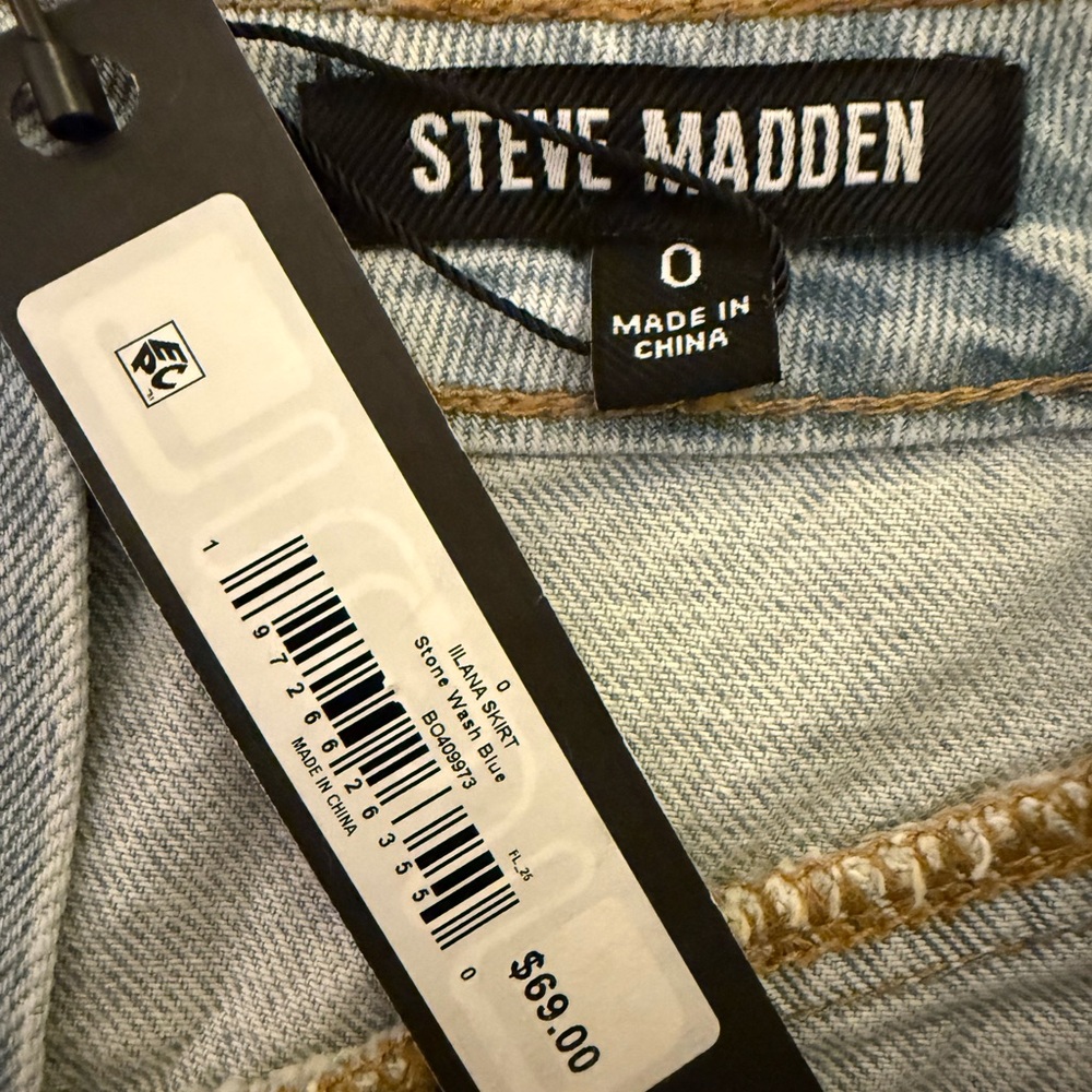 Steve Madden Denim Mini Skirt - Picture 4 of 4